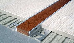 Профиль WOOD WENGE Chrome 2,5х1,25х250